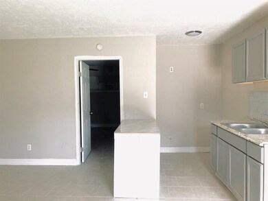 3406 Daphne St unit 2, Houston, TX 77021 - photo 7