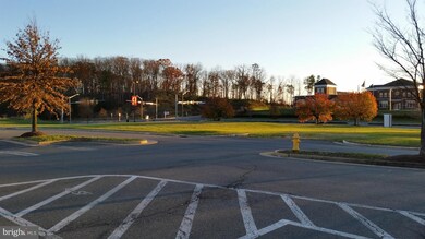 16531 River Ridge Blvd, Woodbridge, VA 22191 - photo 2