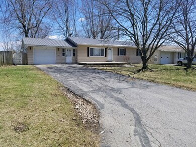 1150 Jefferson St, Bucyrus, OH 44820 - photo 3