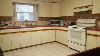 413 Oak St, Old Forge, PA 18518 - photo 6