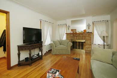 725 Jenks-03_TN