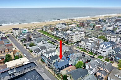 One Block from the Ocean!
