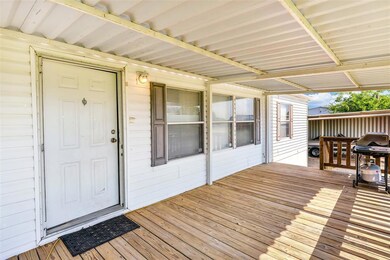 165 Fairview Ln, Springtown, TX 76082 - photo 6