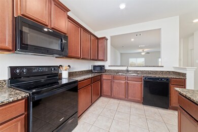 15203 Central Lakes Dr, Humble, TX 77396 - photo 7