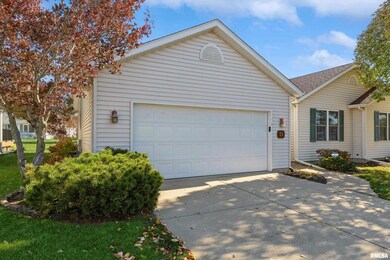5200 Villa Dr unit 51, Davenport, IA 52806 - photo 2