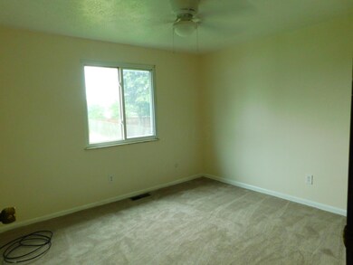 4933 Silverton Dr, Columbus, OH 43232 - photo 7