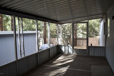 Great Screened in porch