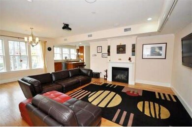 76 Green St unit 3, Brookline, MA 02446 - photo 5