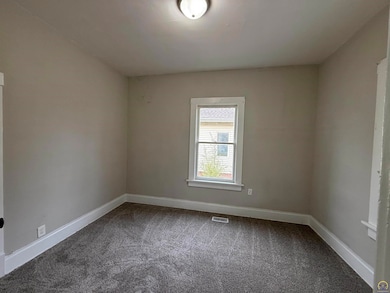 1115 SW Woodward Ave, Topeka, KS 66604 - photo 6