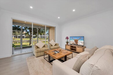 700 Saratoga Cir unit 101, Naples, FL 34104 - photo 4