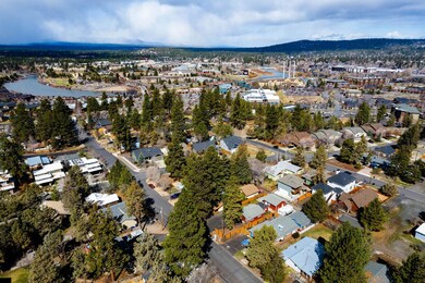 1-web-or-mls-200 SW McKinley Ave (1 of 3