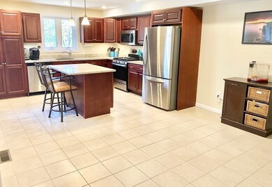 402 Old Bridge Ln unit 42, Bellingham, MA 02019 - photo 6