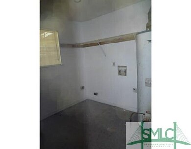 Laundry Room. LAUNDRY ROOM WITH WASHER / DRYER CON