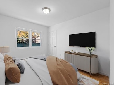 2037 Radcliff Ave, Bronx, NY 10462 - photo 5