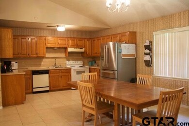 10613 Creek Bend Dr, Tyler, TX 75707 - photo 7