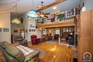 6400 NW Redwood Dr, Topeka, KS 66618 - photo 5