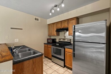 6774 E Calle la Paz unit A, Tucson, AZ 85715 - photo 2