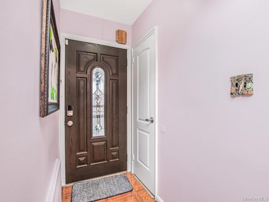 3337 Eastchester Rd unit 1, Bronx, NY 10469 - photo 5