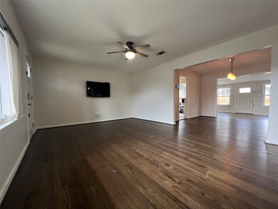 1428 W 43rd St, Houston, TX 77018 - photo 3