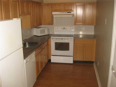 31 Devereux St unit 201, Providence, RI 02909 - photo 2