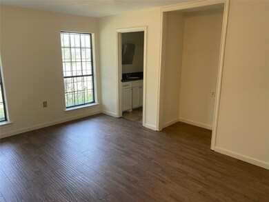 6901 Eugene St, Houston, TX 77093 - photo 5