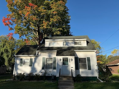 112 N Lincoln Ave, Three Rivers, MI 49093 - photo 6