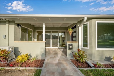 1641 Monterey Rd unit 18E, Seal Beach, CA 90740 - photo 2