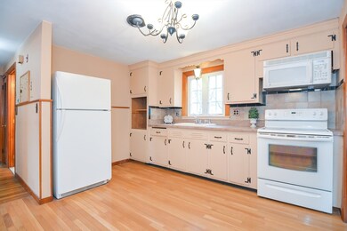 11 Oak Hill Dr, Walpole, MA 02081 - photo 4