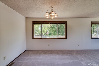 1738 7th St NE, East Wenatchee, WA 98802 - photo 5