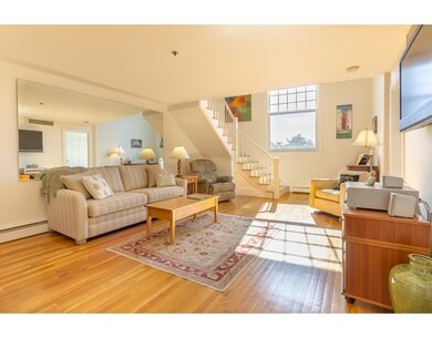 100 Pleasant St unit 3C, Marblehead, MA 01945 - photo 3