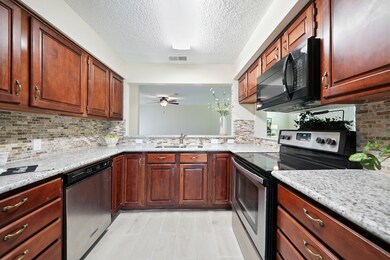 2218 Par Ln, Richmond, TX 77469 - photo 7