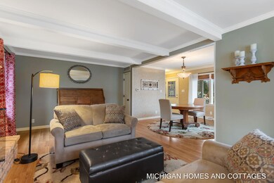 22-web-or-mls-894-e-10th-st