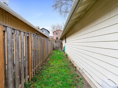 19911 SW Southview St, Beaverton, OR 97007 - photo 5