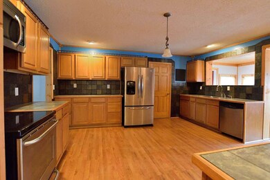 409 Holloway St, Walhalla, SC 29691 - photo 6