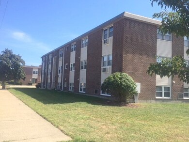 301 Fountain St unit 9, Pawtucket, RI 02860 - photo 3