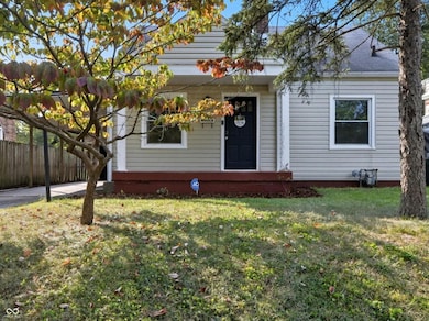 2016 Glenridge Dr, Indianapolis, IN 46218 - photo 2