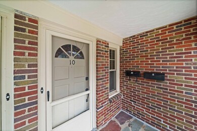 10 Noble St unit 1, Newton, MA 02465 - photo 2