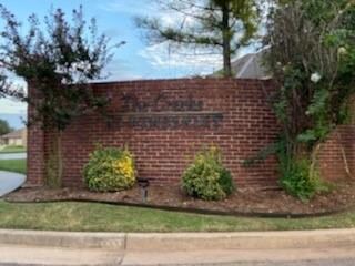 2409 SE 11th St, Moore, OK 73160 - photo 2