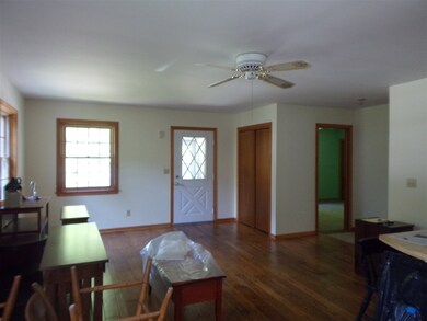 204 Pine Knoll unit 2, Arlington, VT 05250 - photo 6