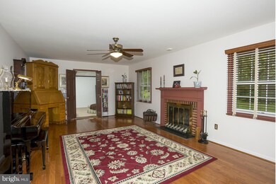 12001 Tempo Ln, Bowie, MD 20715 - photo 5