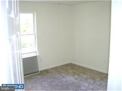 126 Carre Ave unit B, Essington, PA 19029 - photo 5