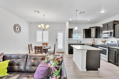 13857 Lago Vista Ave, Horizon City, TX 79928 - photo 5