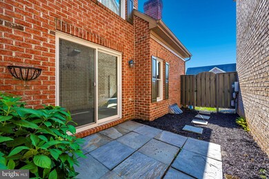 20421 Kings Crest Blvd, Hagerstown, MD 21742 - photo 3