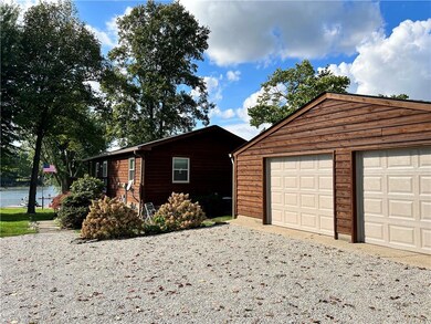 927 E Santee Dr, Greensburg, IN 47240 - photo 3