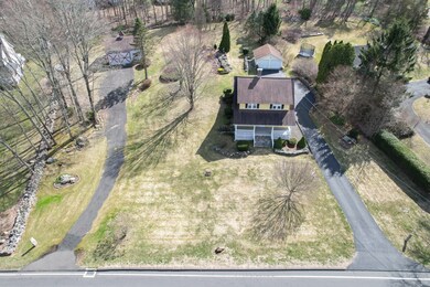 House,Barn,Garage, two driveways