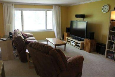 10S150 Wileden Ln, Naperville, IL 60564 - photo 3