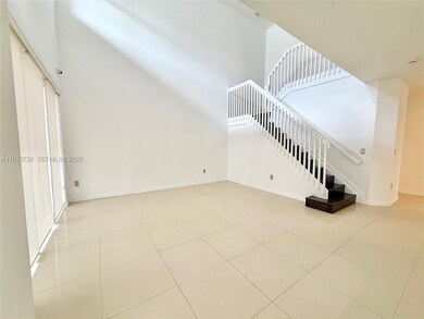 10802 NW 84th Ln, Doral, FL 33178 - photo 6