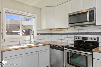 08-kitchen-elko6763
