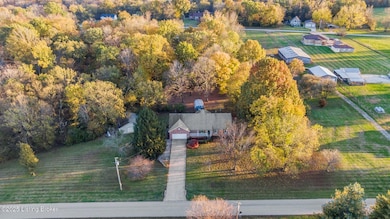 397 Partridge Run Rd, Shepherdsville, KY 40165 - photo 2