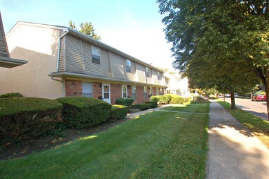 131-37 W Pacemont Rd